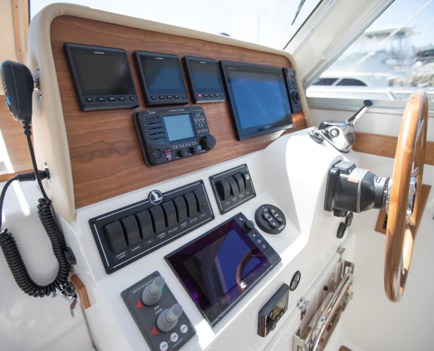 Navtronics boat equipment navigation